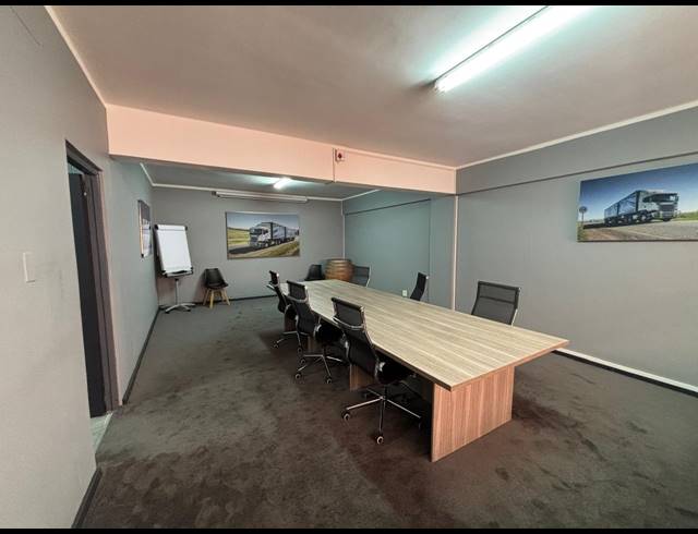 168M² OFFICE TO LET IN BRACKENFELL INDUSTRIAL